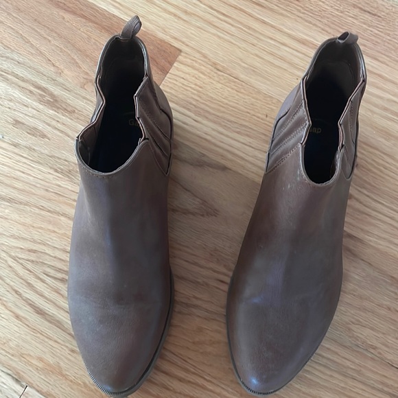 GAP Shoes - Size 8 boots from Gap. Color:Brown